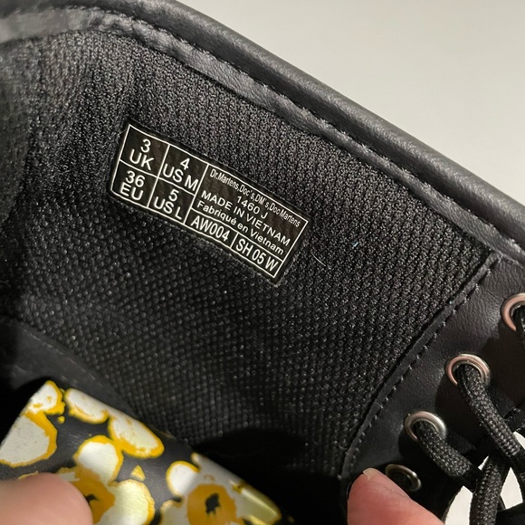 Dr. Marten Floral Lace Up 1460 Boot - Picture 8 of 8